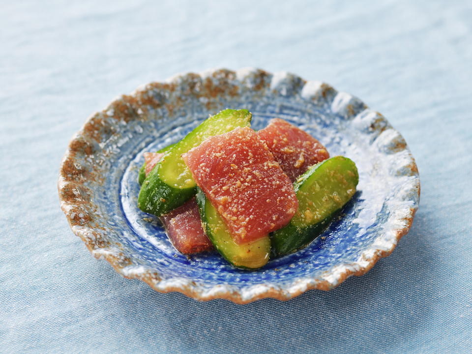 まぐろときゅうりのユッケ風