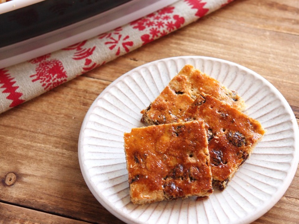 レーズンとアーモンドのおからクッキー