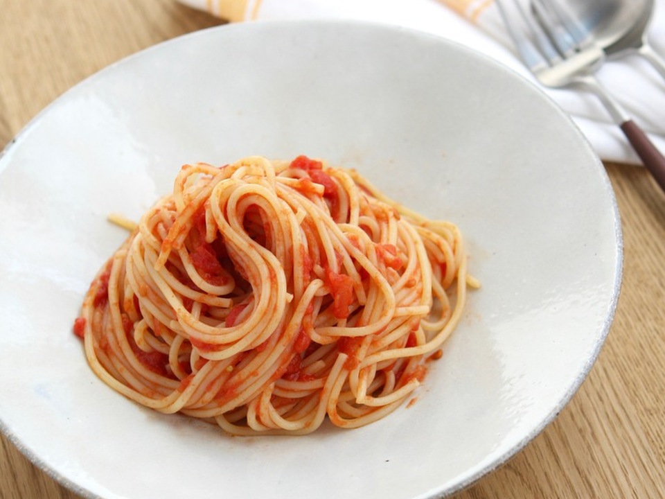 びっくり簡単トマトソーススパゲッティ