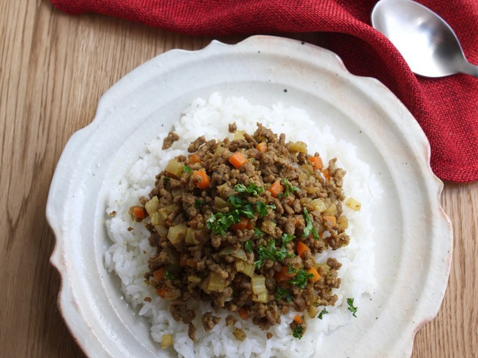 スパイス香る ドライカレー