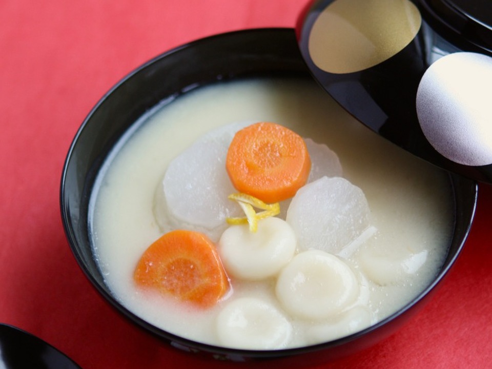 やわらかお雑煮　白みそ仕立て