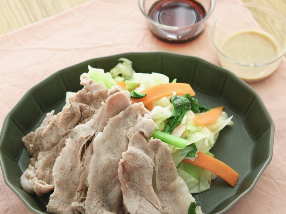 豚肉とカット野菜のかんたんレンジ蒸し