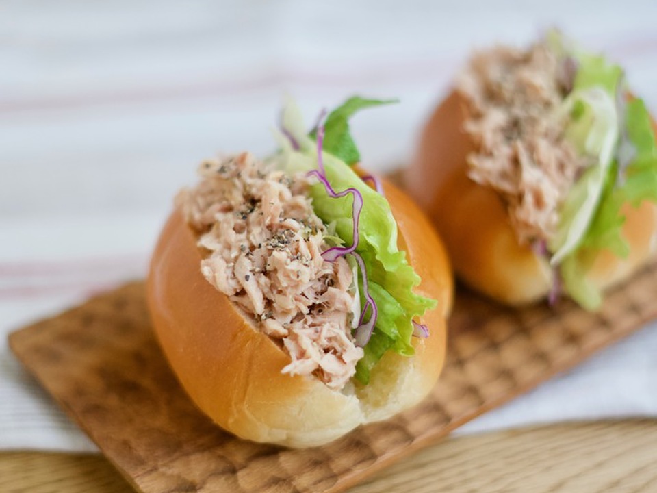 コンビニにある材料で ツナサンド