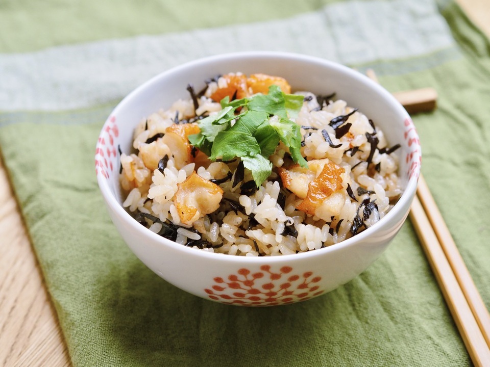 ちくわとひじきの炊き込みごはん