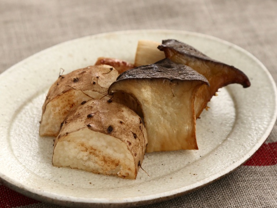 焼き長いもとエリンギの山椒塩