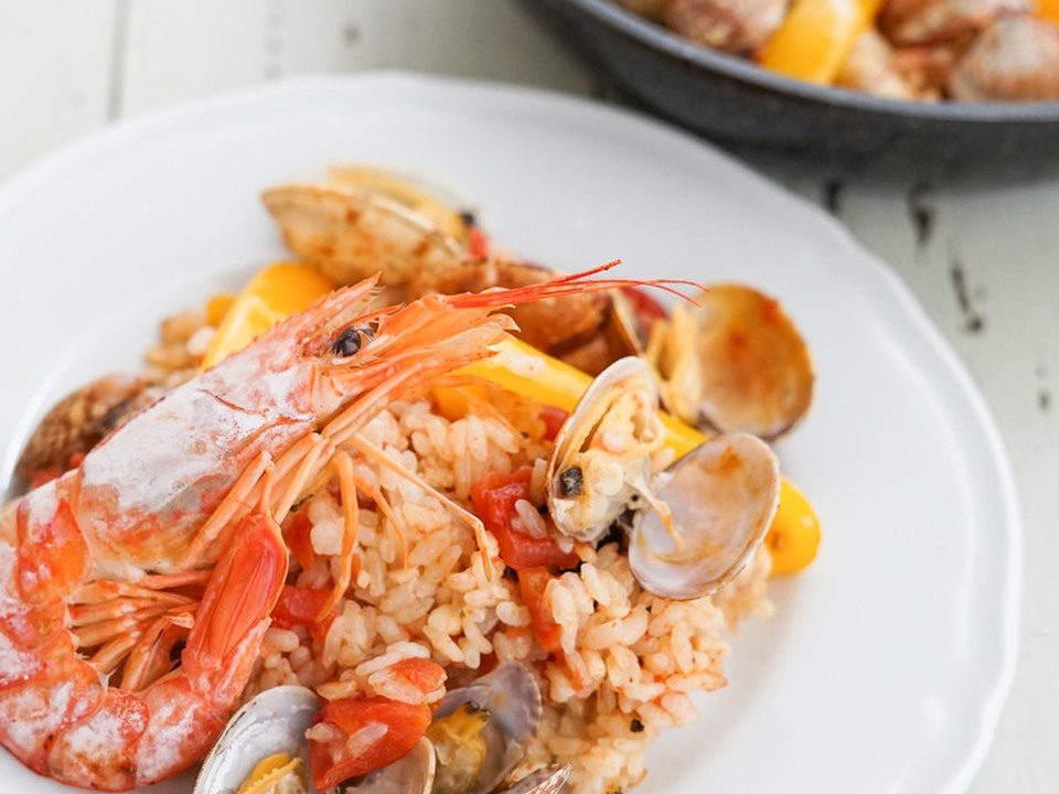 フライパンで作る パエリア