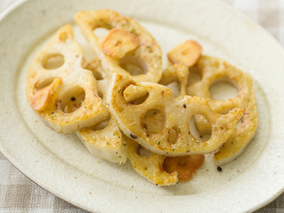 ハーブ香るれんこんの洋風ソテー