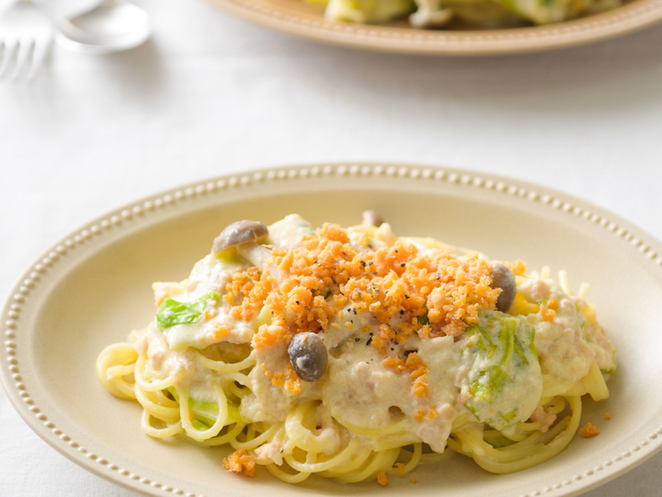 鮭フレークの豆乳クリームパスタ