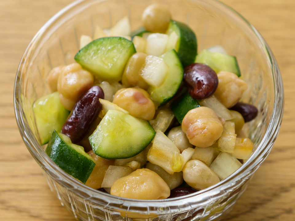 ミックスビーンズのサラダ