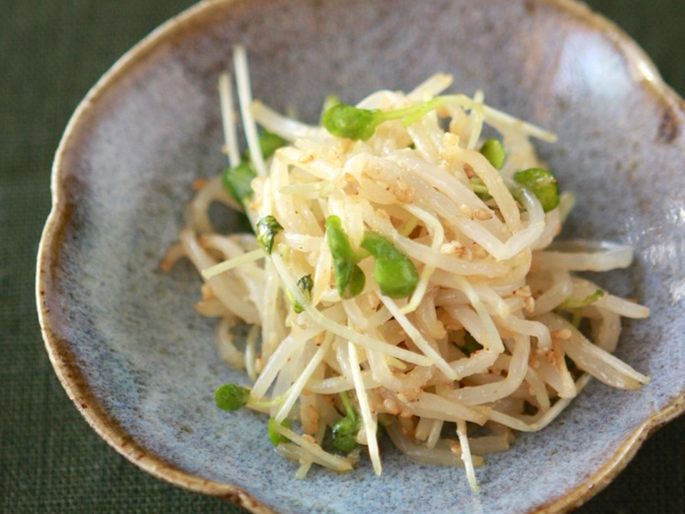 もやしとかいわれ大根の和えもの
