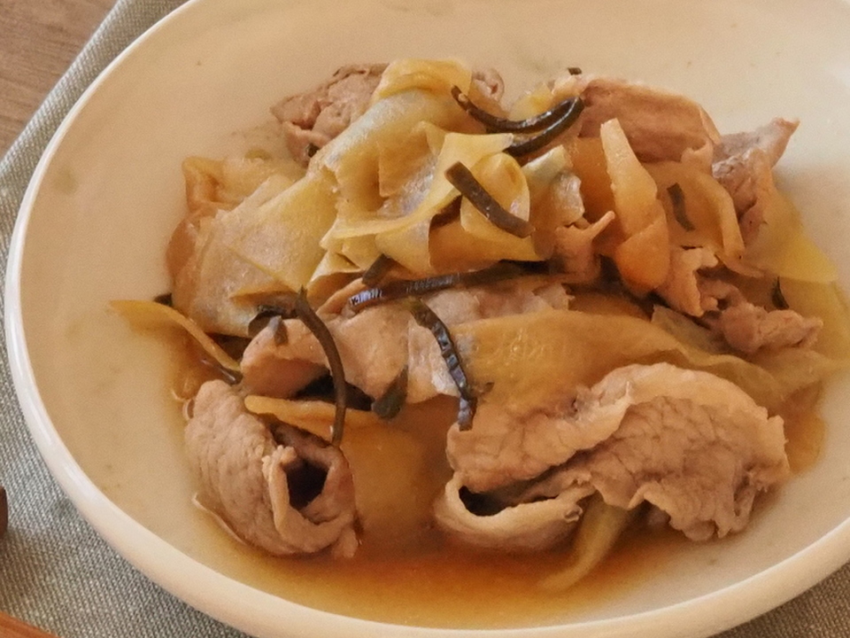 豚肉と大根の塩昆布煮