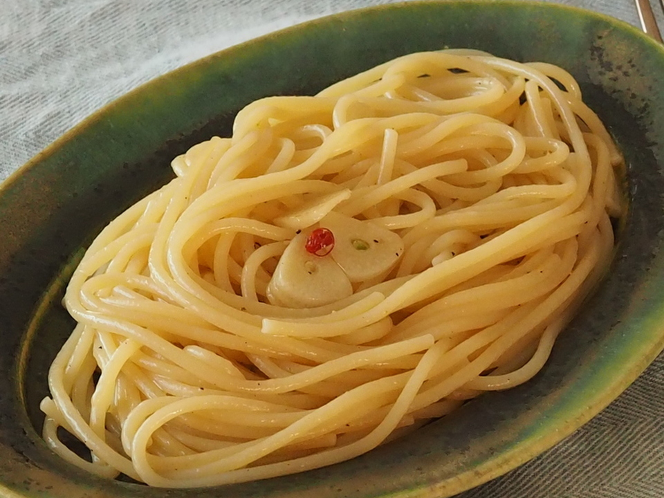 シンプル ペペロンチーノ