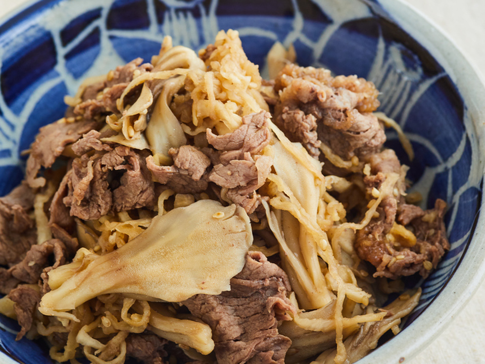牛肉とまいたけ、切り干し大根のしぐれ煮