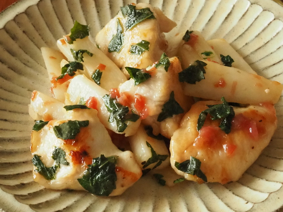 鶏肉と長いもの梅しそ炒め