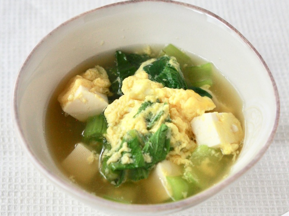 青梗菜と豆腐のかき玉スープ