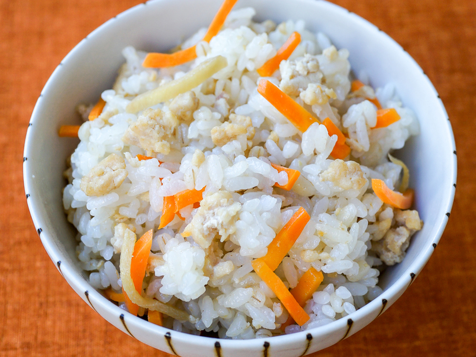 しょうが香る 鶏そぼろ混ぜご飯