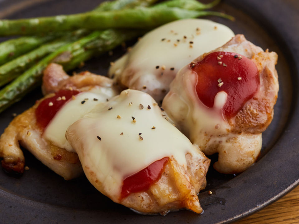 チーズケチャップのチキンソテー