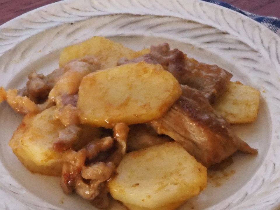 豚肉とじゃがいもの和風カレー炒め
