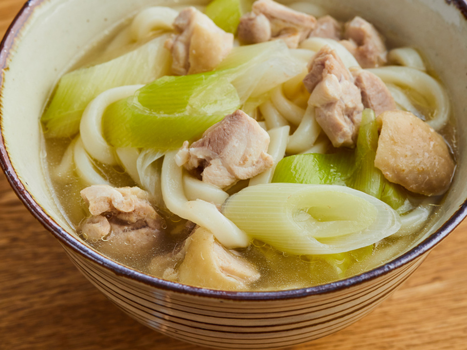 鶏肉と長ねぎの関西風うどん