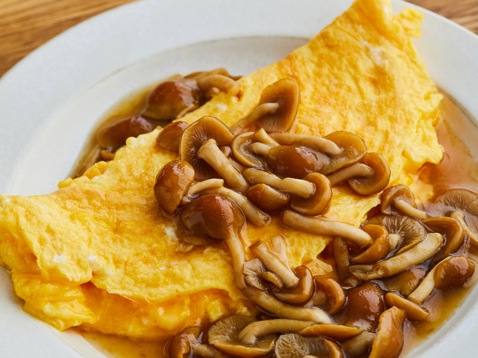 なめこのなめらかオムレツ