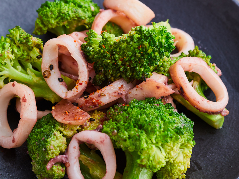 いかとブロッコリーのマヨ炒め