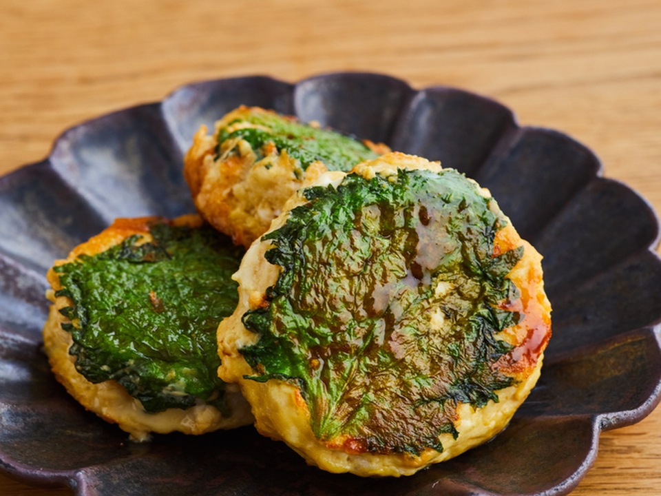 手が汚れない 青じそえのきつくね