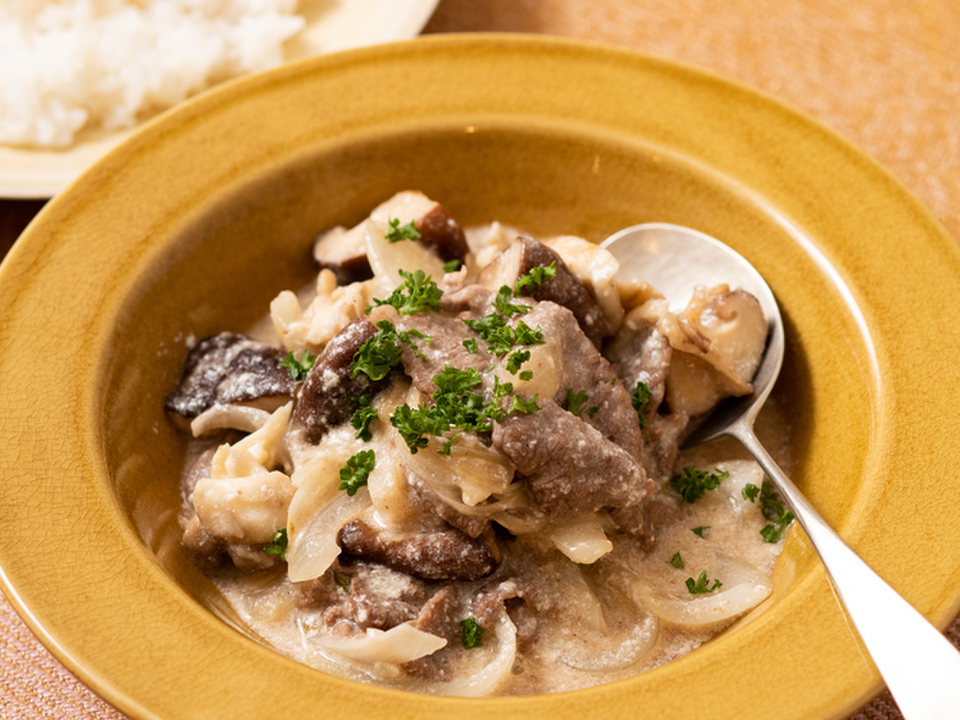 きのこたっぷり簡単ストロガノフ