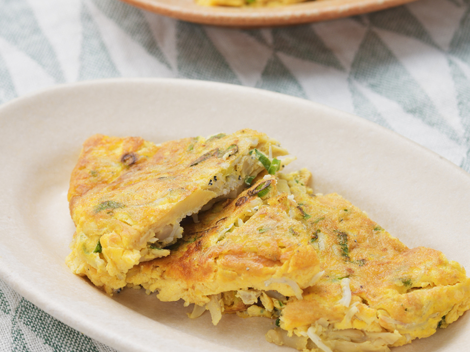 しらすときのこの和風オムレツ