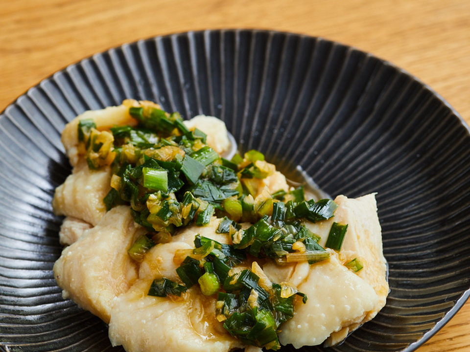 蒸し鶏のにらだれ