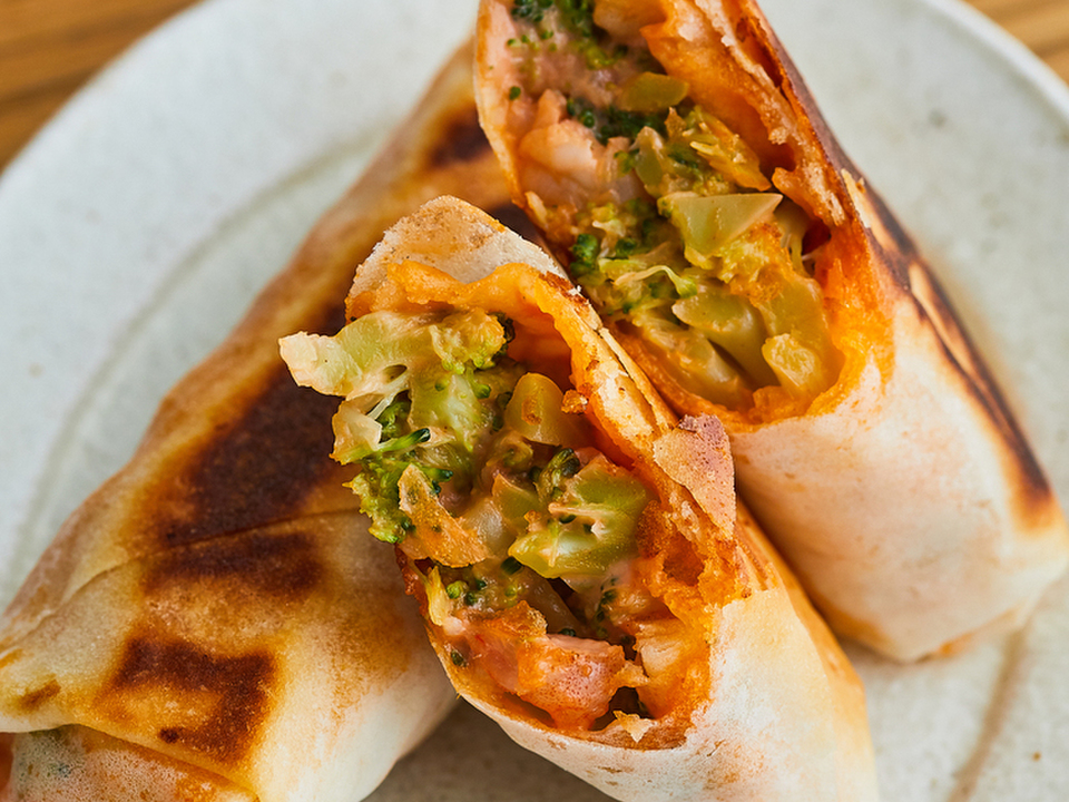 えびとブロッコリーの春巻き