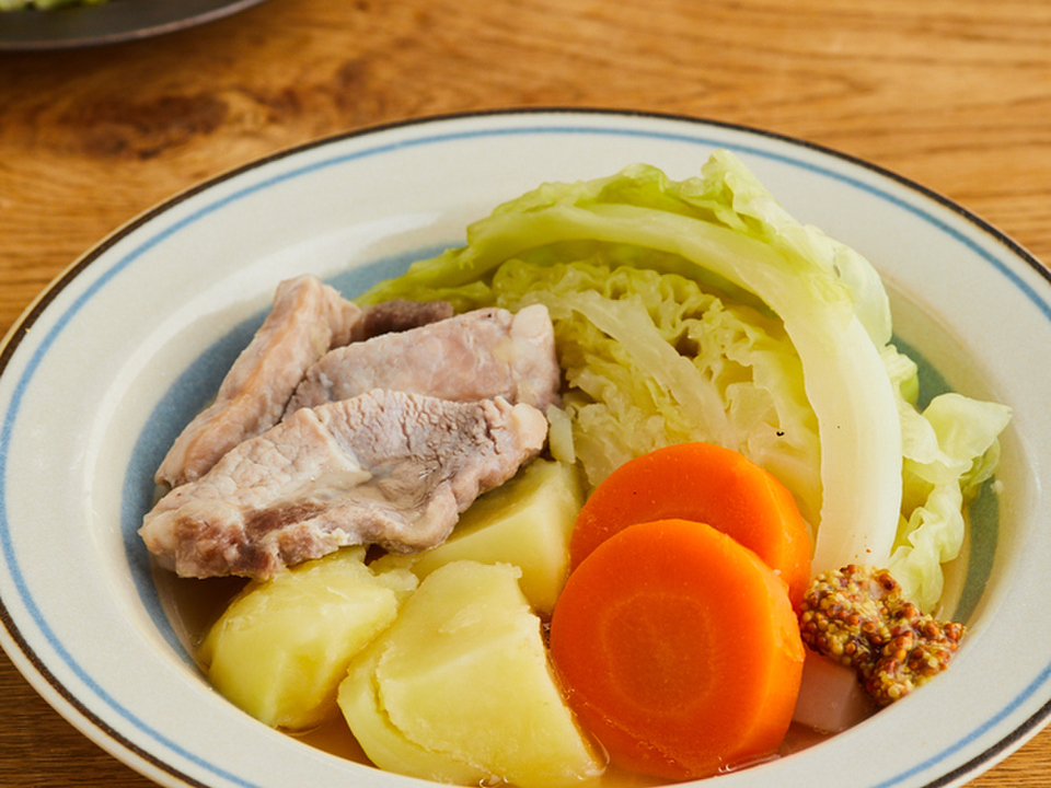 即席塩豚で作るポトフ