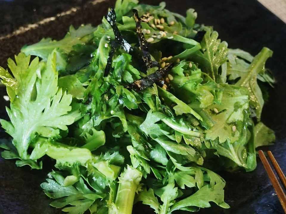 ゴマ油たっぷり 生春菊のサラダ
