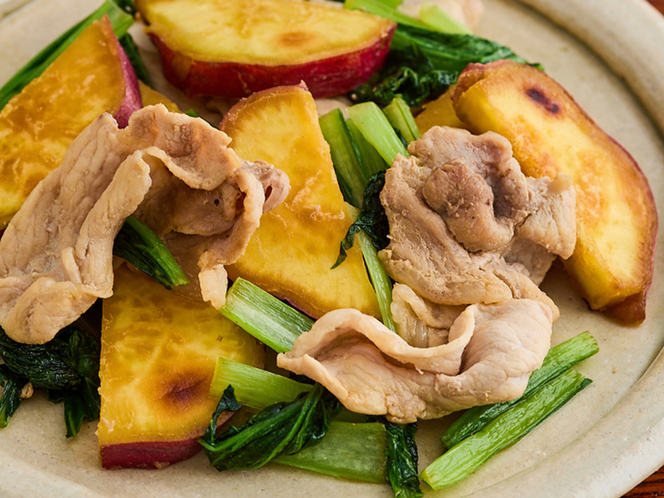 さつまいもと豚肉のてりてり炒め