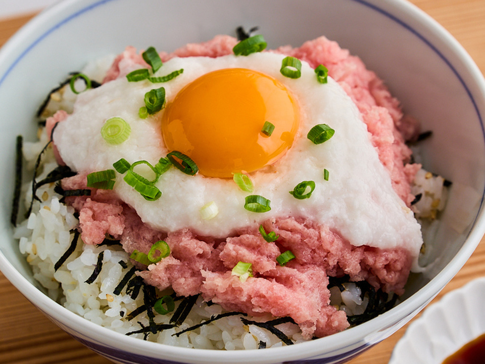 ネギトロ山かけ丼