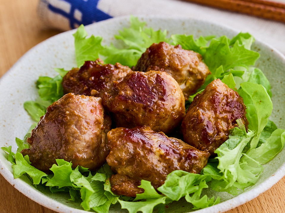 焼肉のたれで 照りマヨ豚こまボール