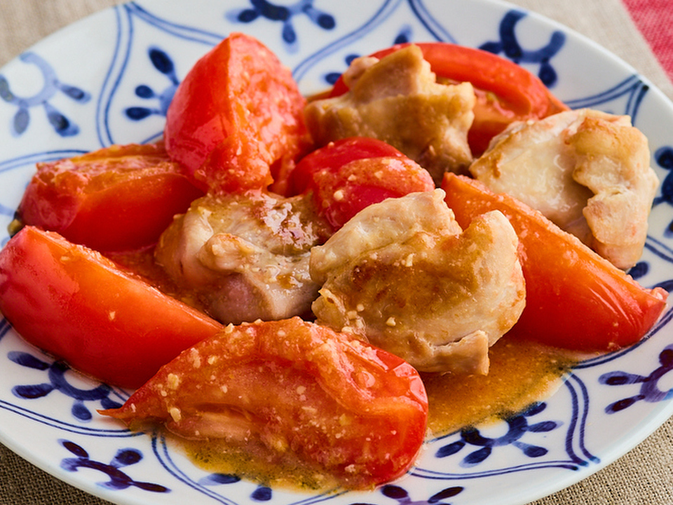 鶏肉とトマトのみそ炒め