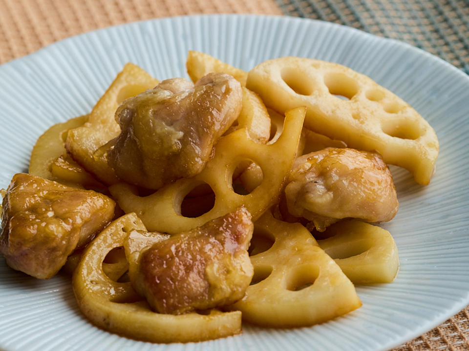 鶏肉とれんこんの甘酢炒め