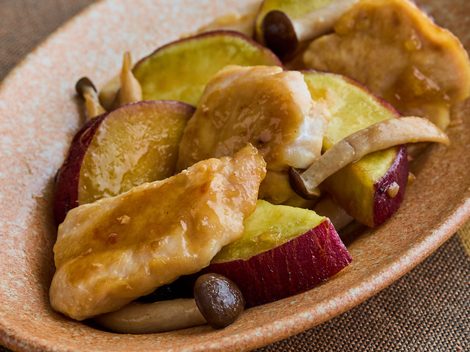 鶏肉とさつまいものバターしょうゆ炒め