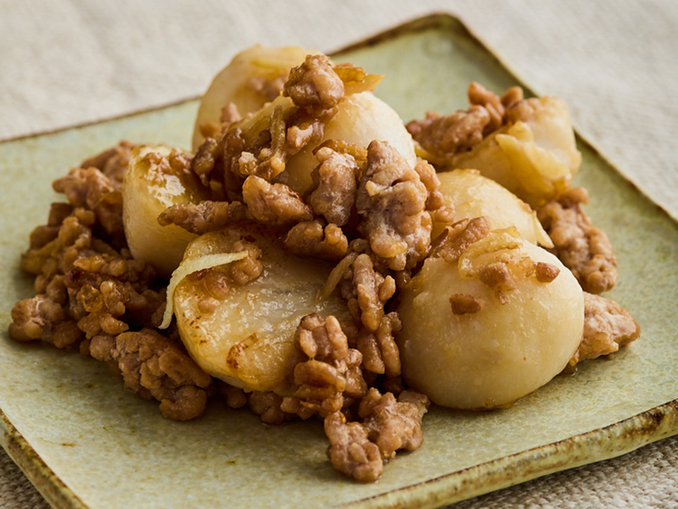 ひき肉と里いものしょうが炒め