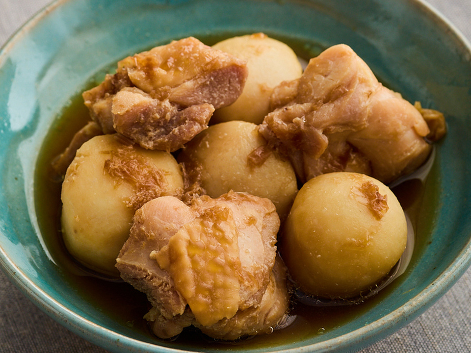 レンジで鶏肉と里いもの煮物