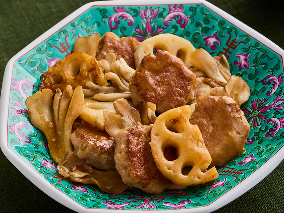 れんこんと肉団子の甘酢あん