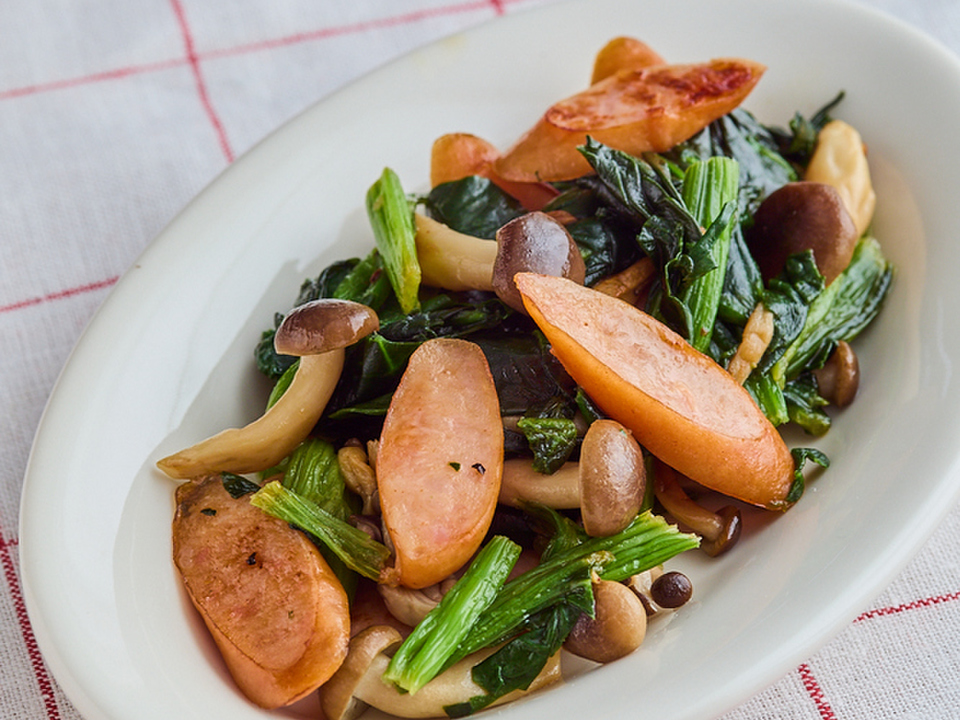 ウインナーとほうれん草のソテー