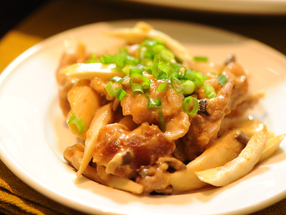 豚肉ときのこのぽん酢柚子こしょう炒め