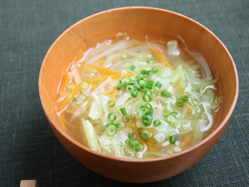 たっぷり野菜の味噌汁