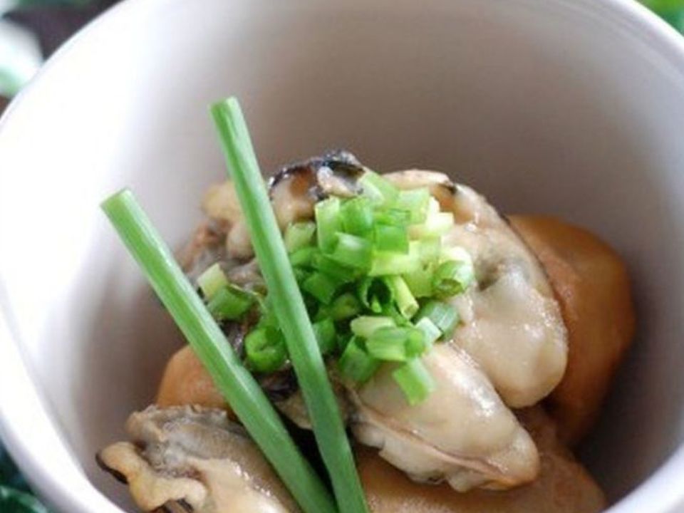 牡蠣と里芋の煮物