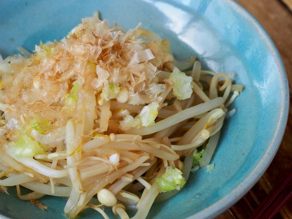 もやしえのきのレンジ蒸しおかかバター醤油