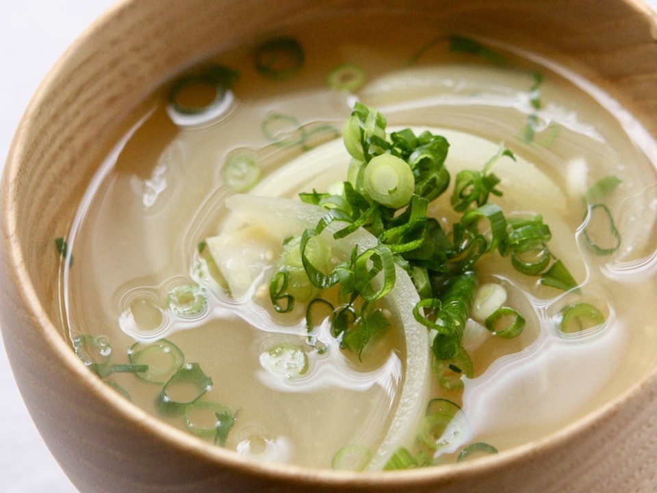 新玉ねぎの味噌汁