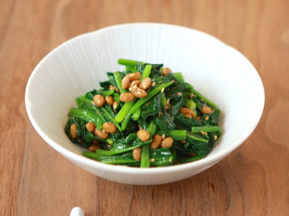 ごま油が決め手 ほうれん草の納豆あえ