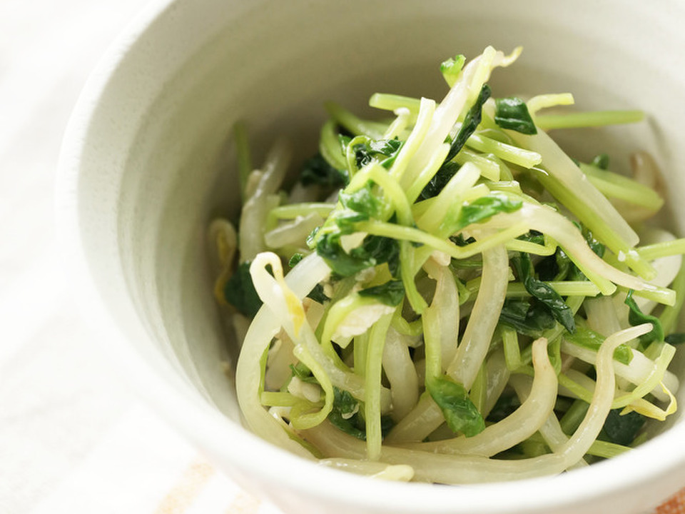 超簡単 豆苗ともやしの塩麹炒め