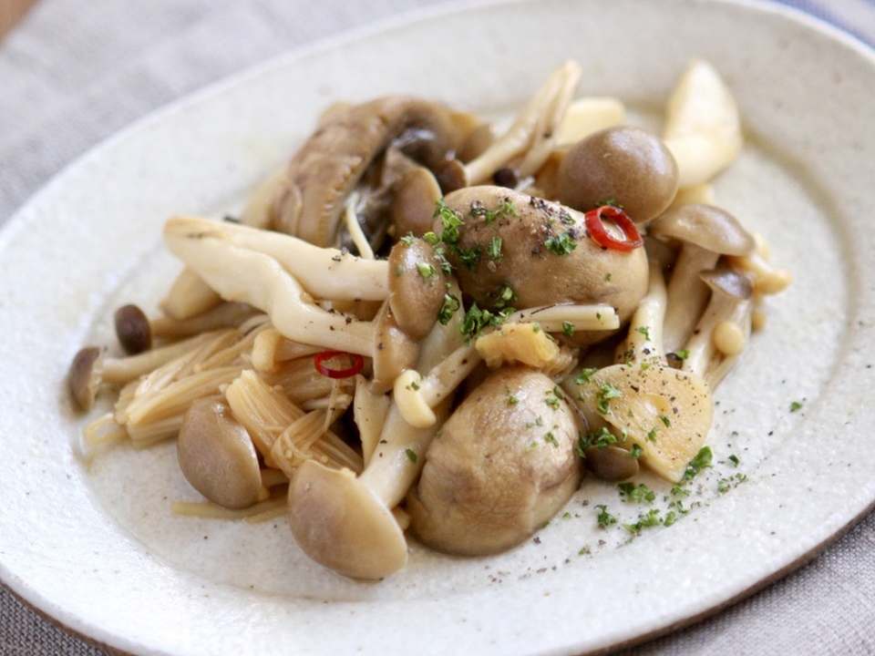 簡単おいしい きのこソテー